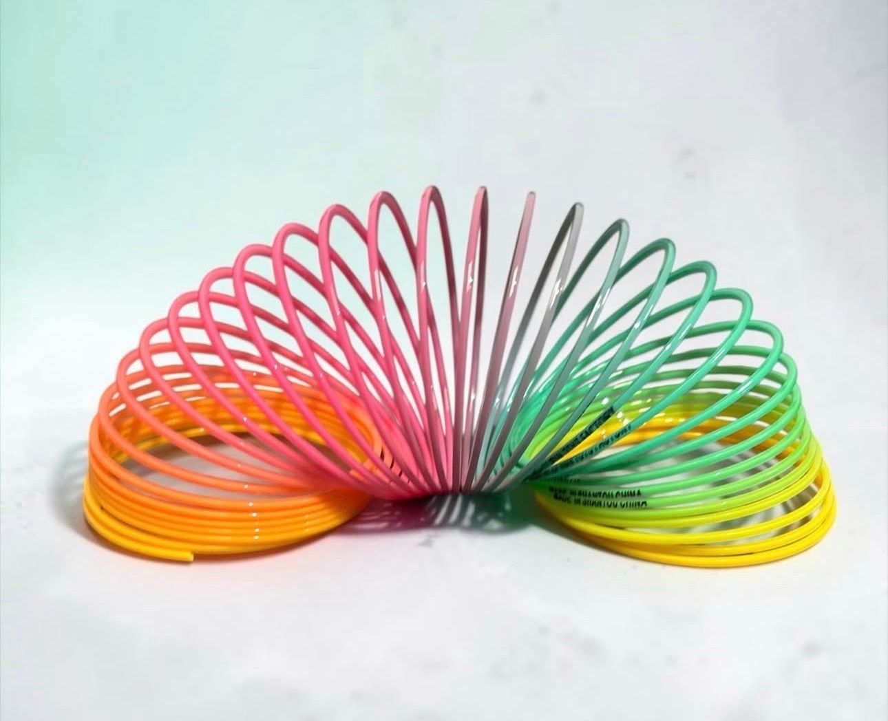 Rainbow Slinky (567) 12ct
